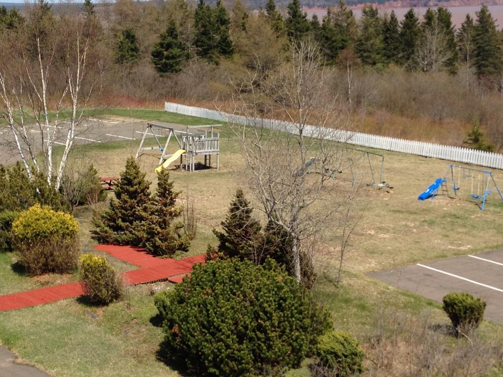 Hopewell Rocks Motel & Country Inn 호프웰 케이프 외부 사진